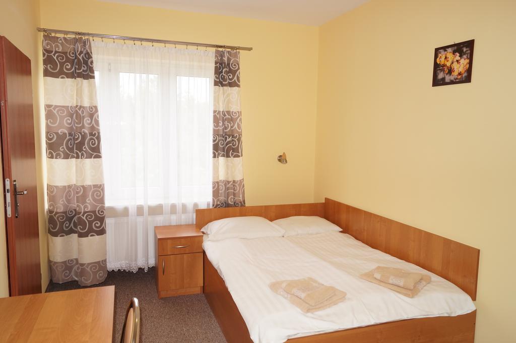 Hotel-Restauracja-Bar Rudka Ostrowiec Świętokrzyski Eksteriør bilde