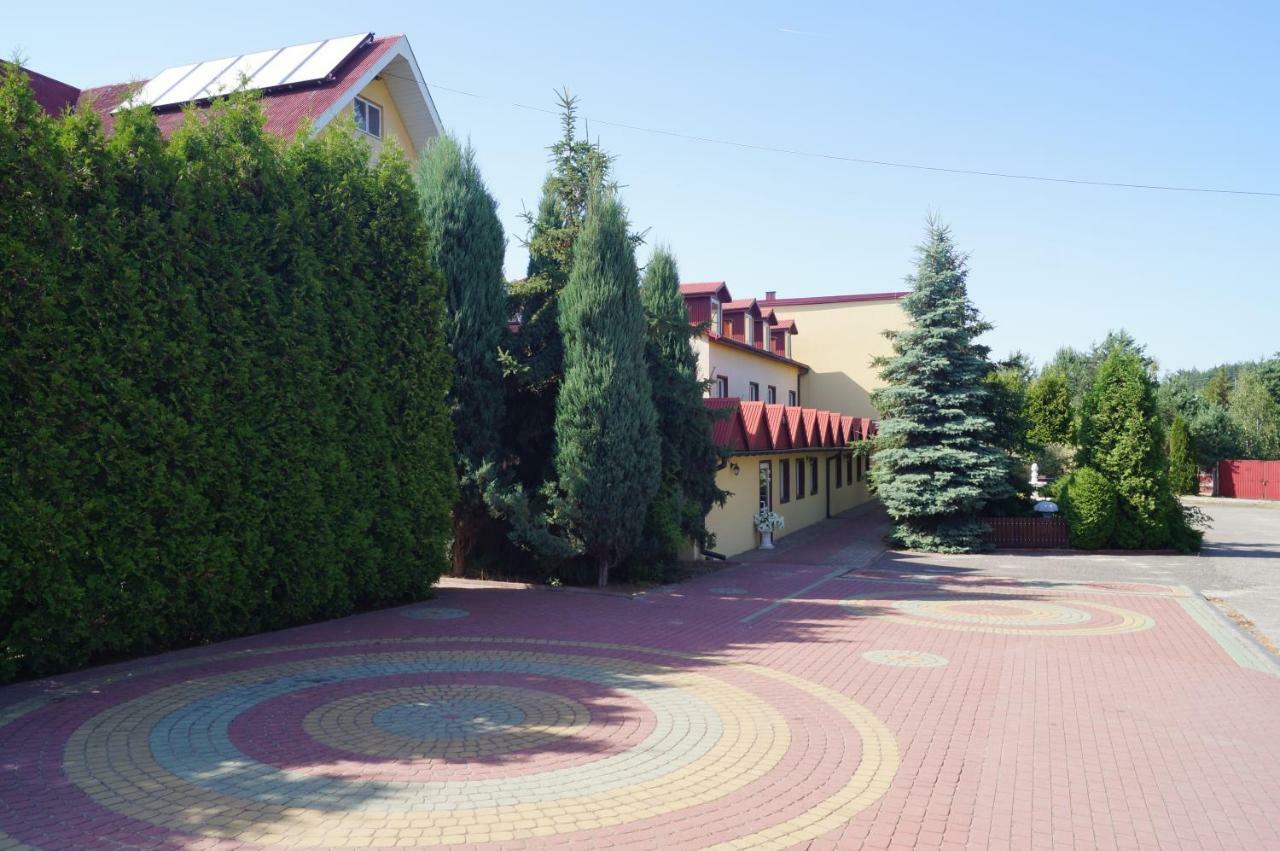 Hotel-Restauracja-Bar Rudka Ostrowiec Świętokrzyski Eksteriør bilde