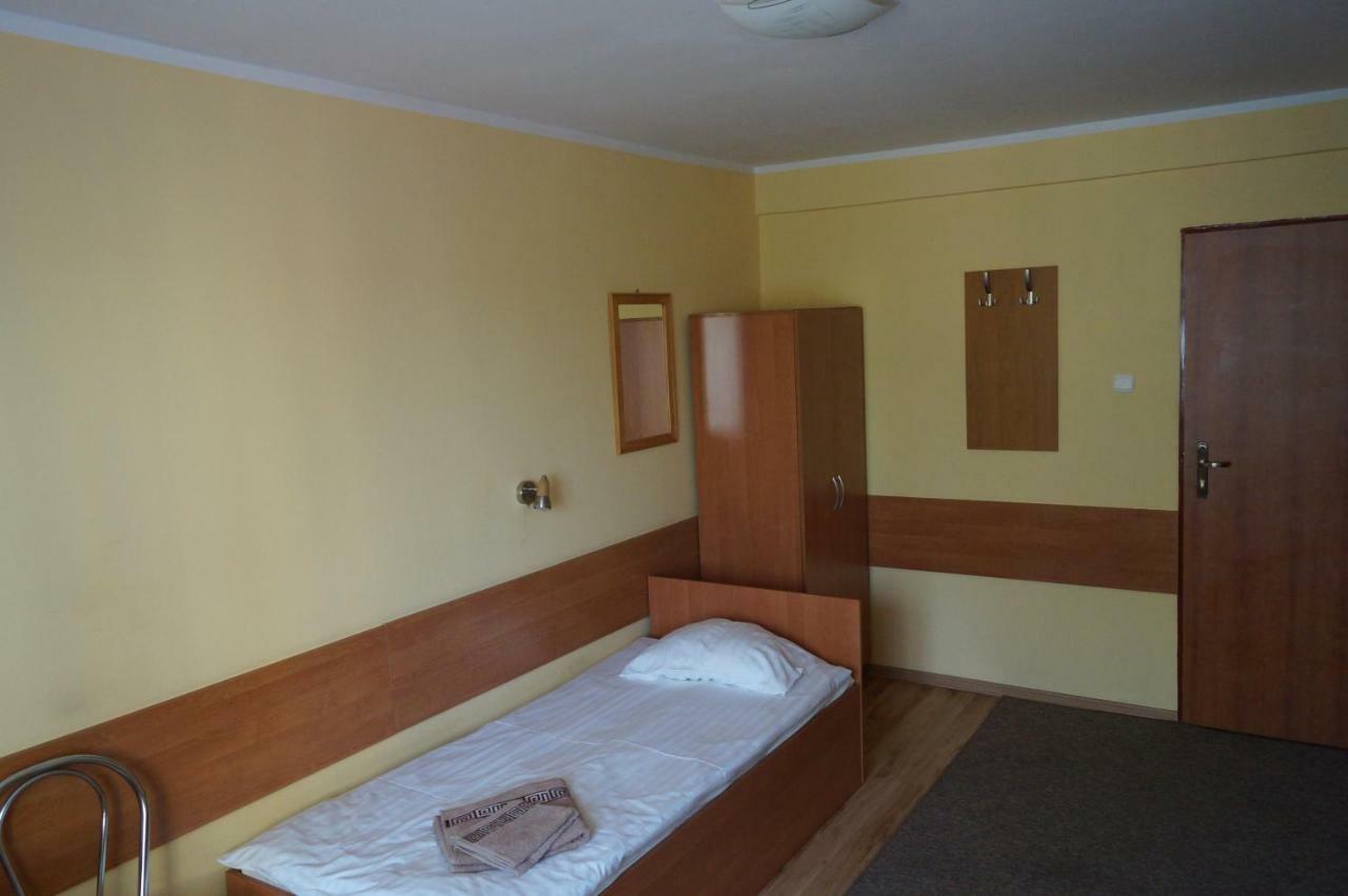 Hotel-Restauracja-Bar Rudka Ostrowiec Świętokrzyski Eksteriør bilde